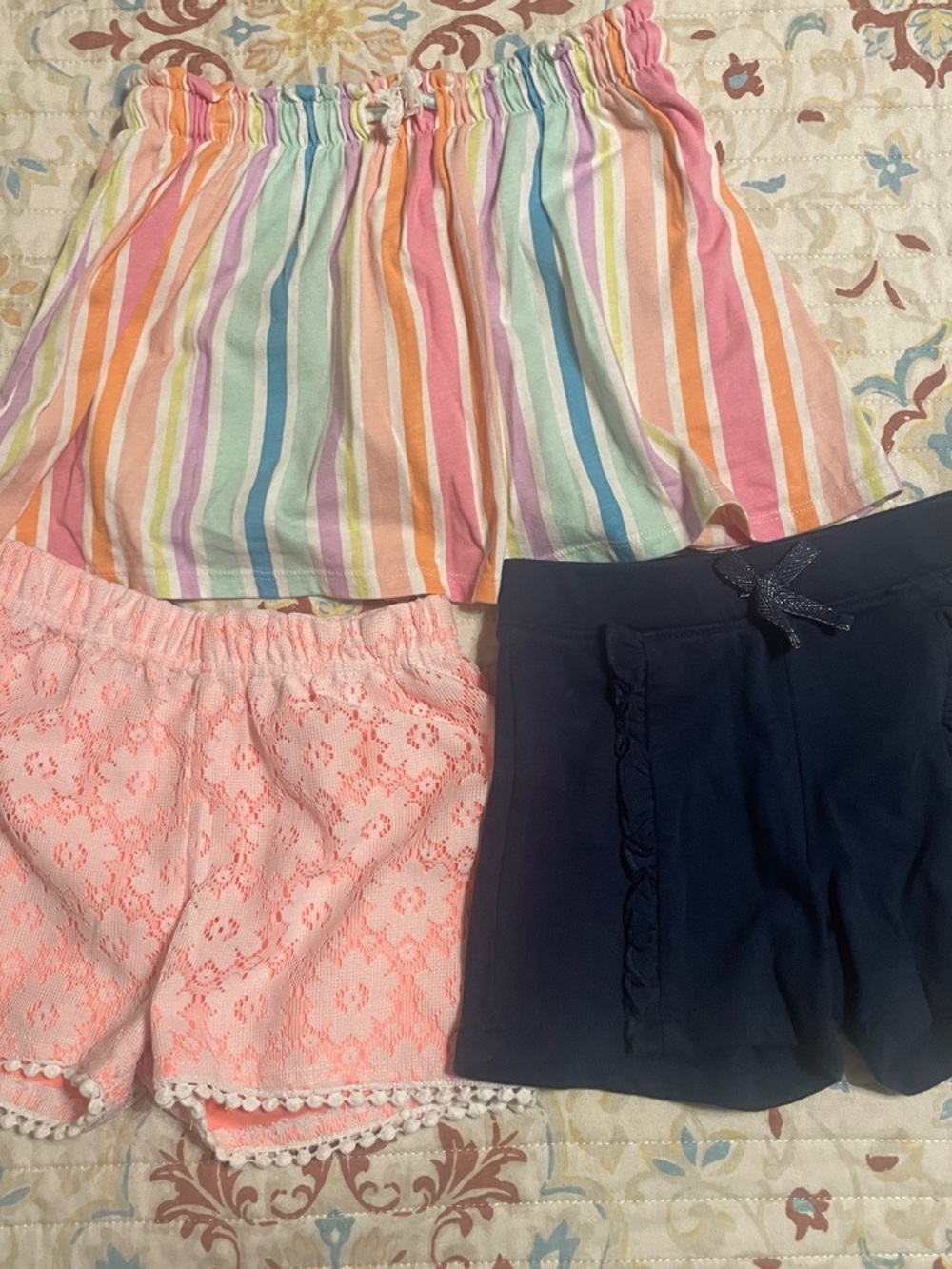 Girl’s Size 6 spring/summer bottoms mix